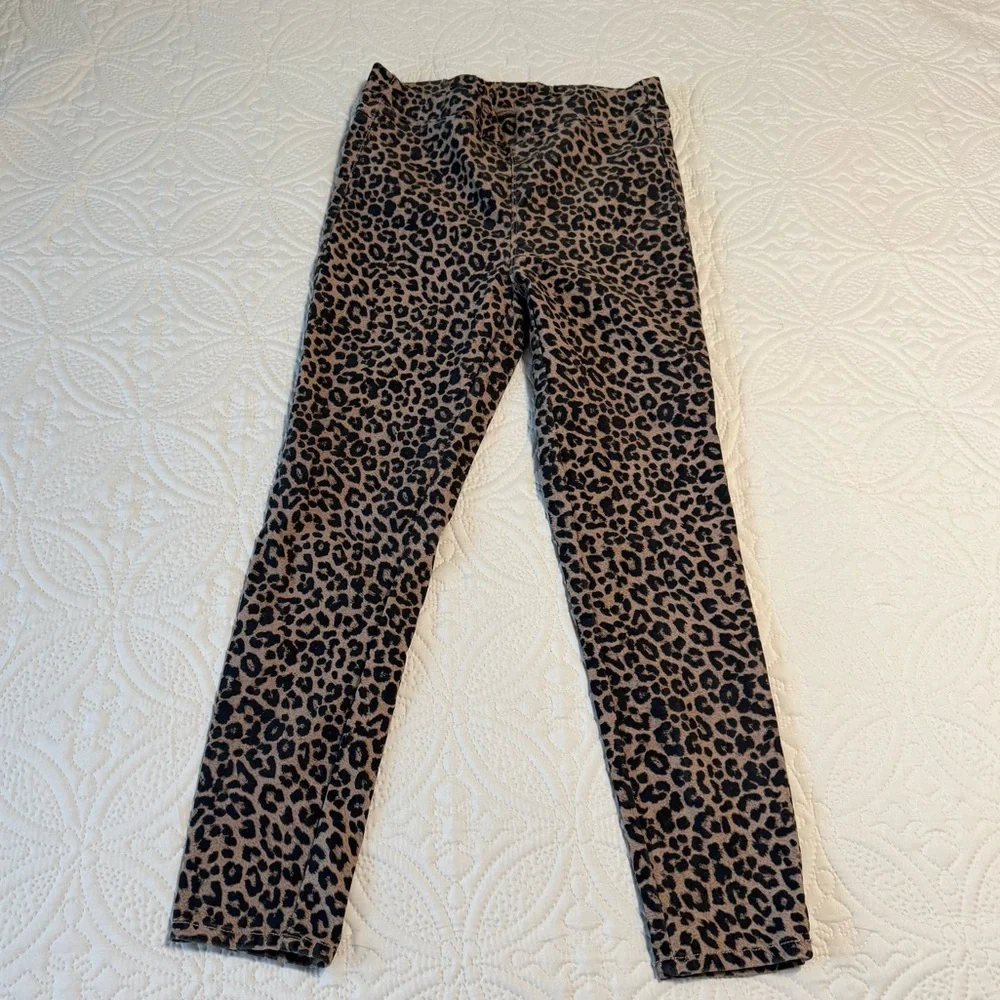 Jeans by Buffalo Leopard Print Stretch Capri Pants – Size Large